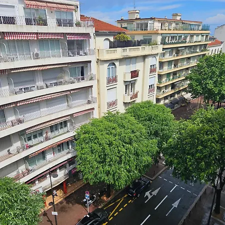 Carre D'or Le Plazza 3p 度假居